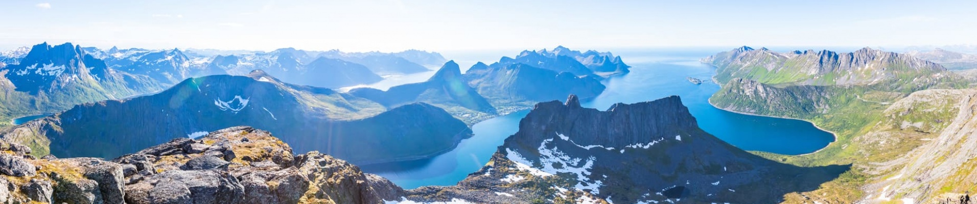 Vue panoramique sur l'île de Senja